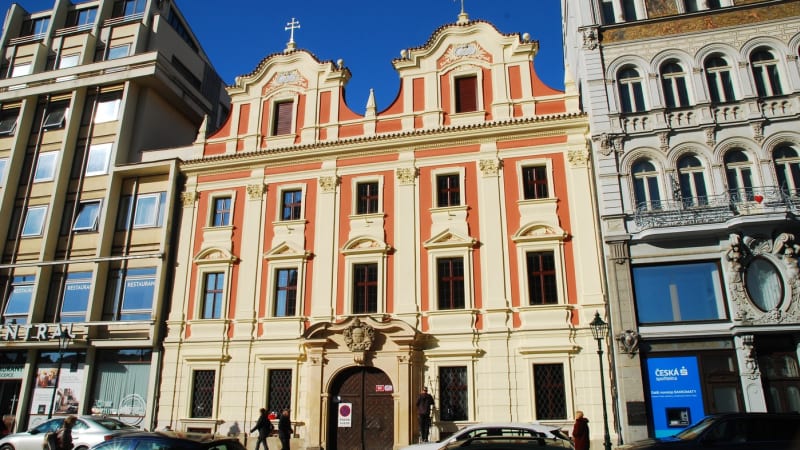 Skandál v Plzni: Muž odsouzený za zneužívání pracoval s biskupem, teď čelí dalšímu obvinění