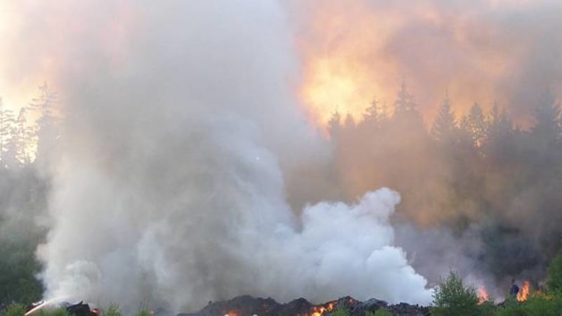 Kouř zahalil Liberecko, šíří se z ničivého požáru v Německu. ČHMÚ varuje i další kraje