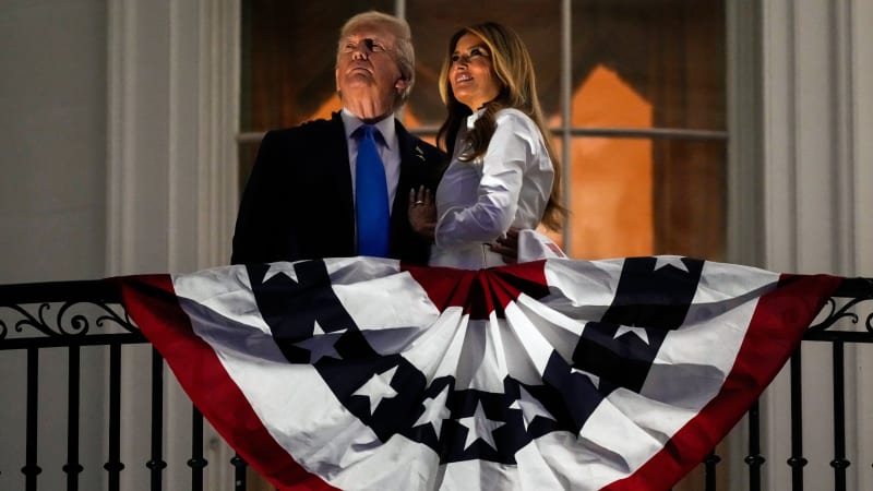 Megaloman Trump: Do roka chce mít „Zahradu amerických hrdinů“ a plánuje gladiátorské zápasy