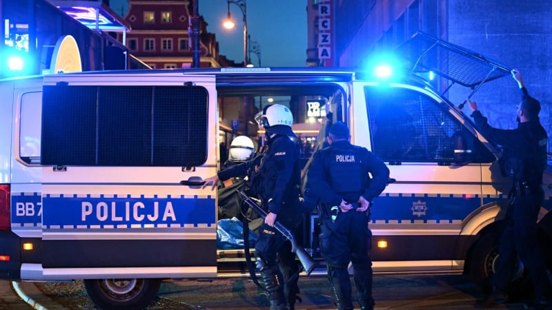 V Polsku opět tekla krev, migranti ubili 41letého muže. Lidé se bouří: Vrazi! křičeli v ulicích