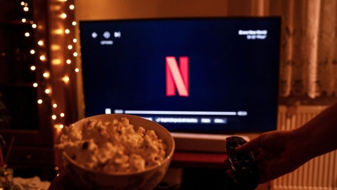 Netflix spustil umělé přidávání filmového zrna, umožňuje to kodek AV1