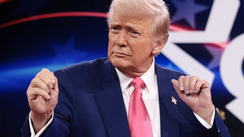 Trump pošle Ukrajině více zbraní, Putin ho zklamal. Netanjahu ho navrhl na Nobelovu cenu