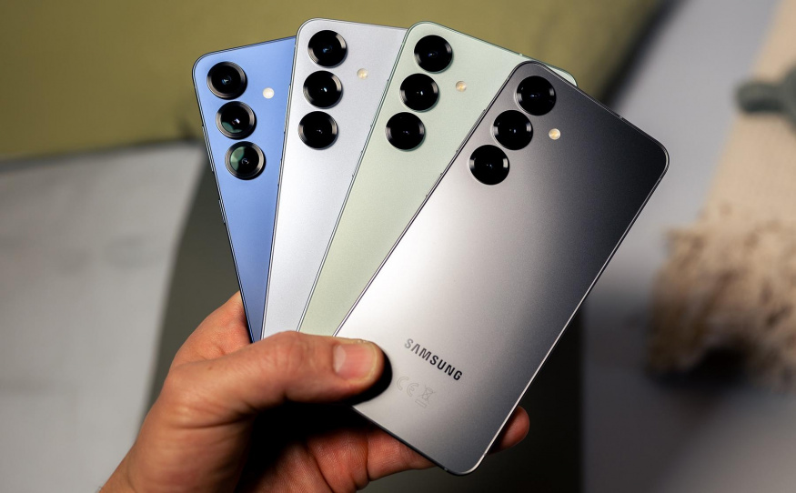 Zklamání pro fanoušky? Až do odhalení Galaxy S28 žádné lepší fotoaparáty nečekejte