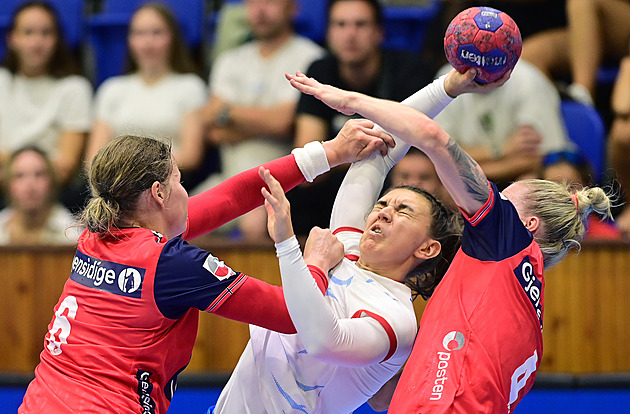 Proti favoritkám bez šance. Házenkářky schytaly v přípravě debakl s Norkami