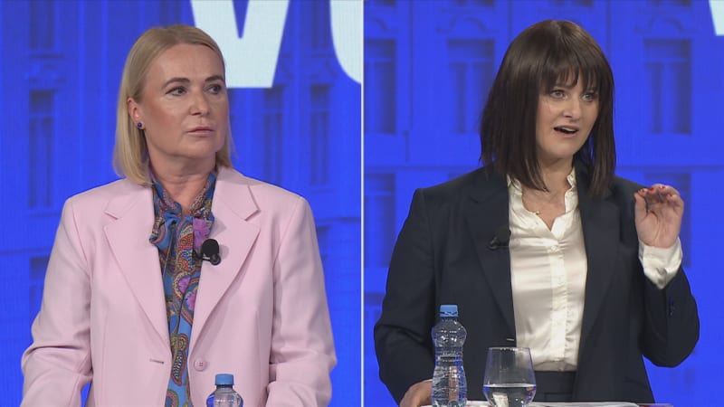 Maláčová vpálila Černochové tlumočníka i skleničku. Nechutné, jste ostuda, opáčila ministryně