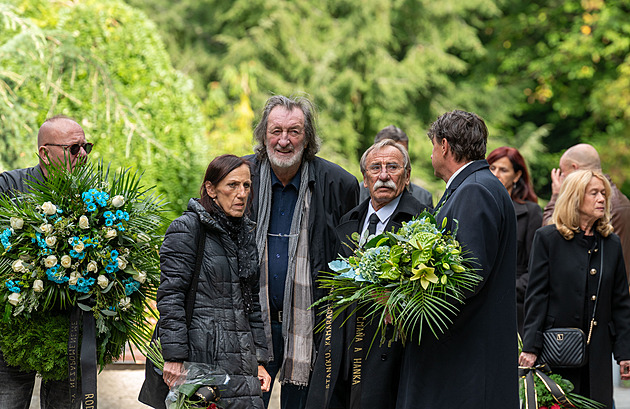 Slavné tváře i přelet. Zlín se loučil s úspěšným hoteliérem, zemřel při pádu letadla