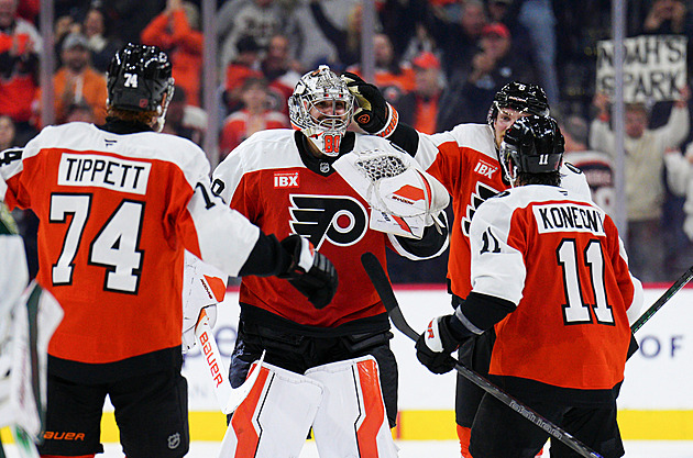 Nečas jistil výhru nad Bruins, Vladař hvězdou utkání. Hertl má 300. asistenci