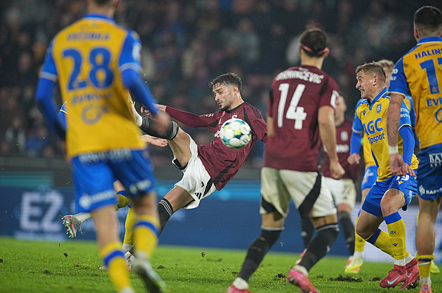 Sparta - Teplice 2:2, domácí se zase trápili, za bod vděčí standardkám i vlastní brance