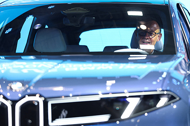 Německo bude v EU prosazovat zmírnění zákazu aut se spalovacími motory