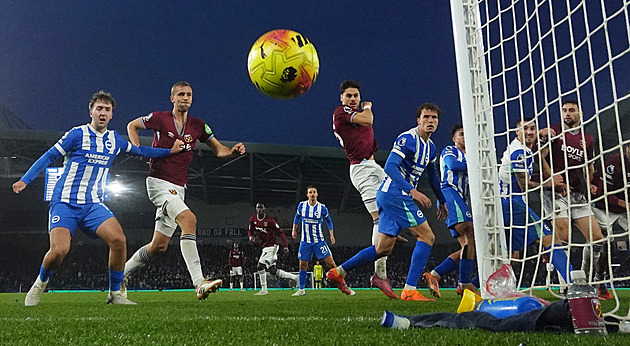 ONLINE: Brighton ztratil s West Hamem, Souček hrál krátce. Fulham hostí Palace