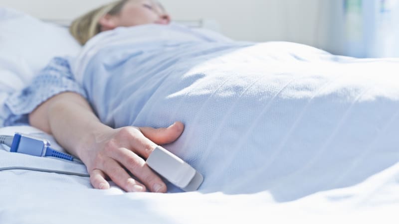 Angeliku našli brutálně zbitou v moskevské nemocnici. Ublížit jí měl její tajemný přítel