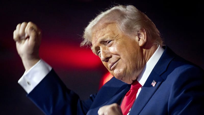 Trump gratuluje Babišovi: Skvělé, že je zase premiérem. Čekají nás velké úspěchy