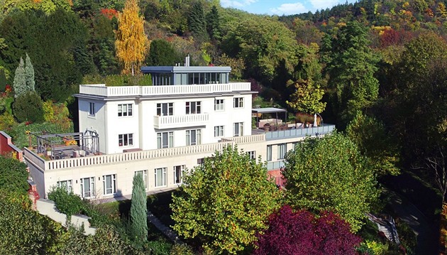 Dlouho patřil k nejdražším v Česku. Nyní se dům zakladatele AAA Auto prodal za 189 milionů