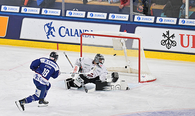 Spartu v semifinále Spengler Cupu zastavil výběr z amerických univerzit