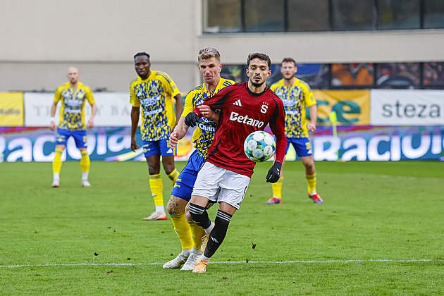 Zlín - Sparta 0:3, góly až po hodině hry, trefili se Rrahmani, Mercado a Haraslín