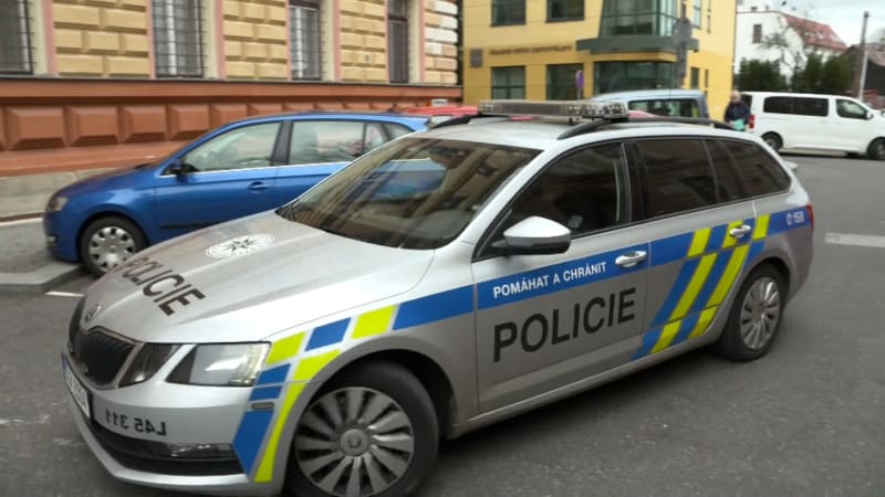 Souboj na nože v Chebu: V krvavé bitce se zranili dva muži, jeden je obviněn z pokusu o vraždu