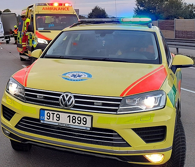 Roztavený kov vystříkl dělníkům v Třineckých železárnách do obličeje