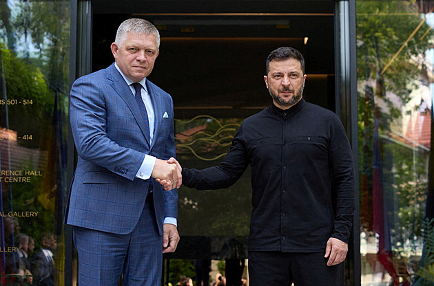 Přijeďte a probereme všechny otázky, pozval Zelenskyj Fica na Ukrajinu