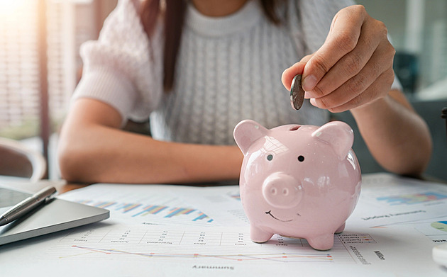 Finanční rezerva: Kolik byste měli mít „pod polštářem“ pro případ nouze