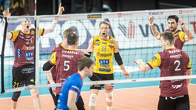 Lvi uhájili v lize druhé místo, do předkola proklouzli i volejbalisté Benátek