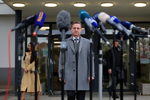 Ve slovinských volbách dle odhadů vyhrála strana premiéra, ztratila však většinu