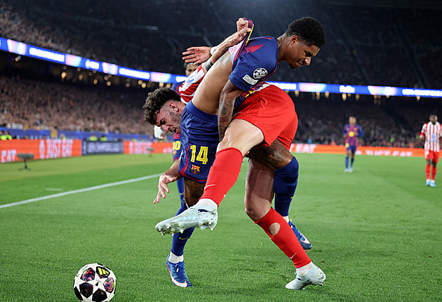 ONLINE: Oslabená Barcelona prohrává už o dva góly. PSG vede nad Liverpoolem