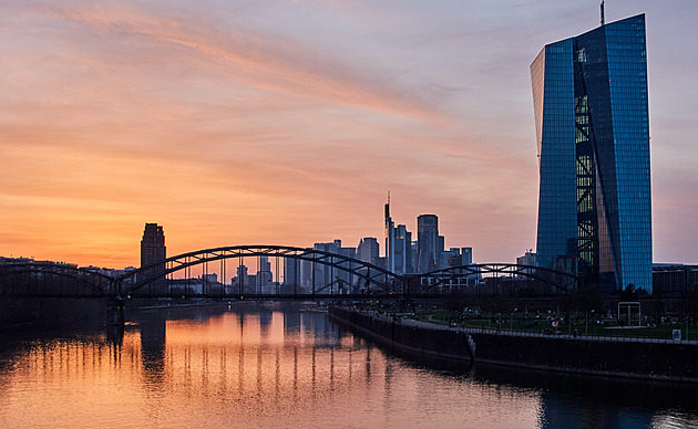 Saharský prach se valí do Evropy. Zasáhne i Česko, v Německu čekají krvavý déšť