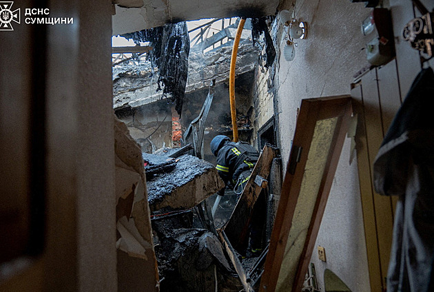 Ukrajina a Rusko se obviňují z porušování velikonočního příměří v tisících případů