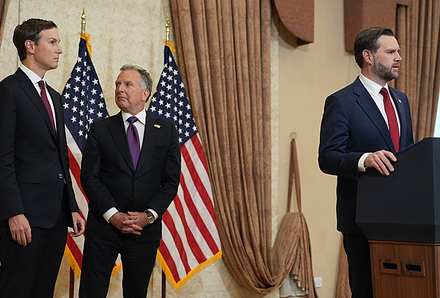 Trump pochybuje o prodloužení příměří. Cesta Vance do Pákistánu vzbuzuje otázky