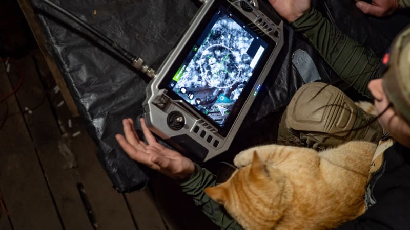 Zóna smrti roste, brzy tam nebude nic živého, zní z Ukrajiny. S Ruskem vede high-tech válku
