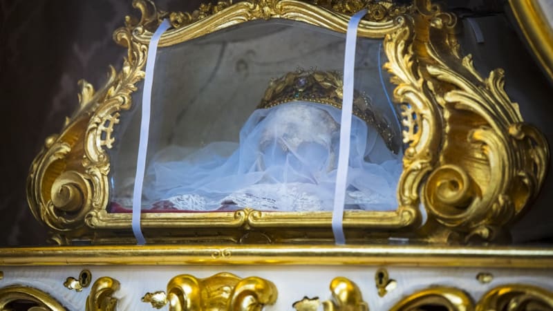 Krádež lebky nevyčíslitelné hodnoty: Ostatky svaté Zdislavy zmizely z baziliky na Liberecku