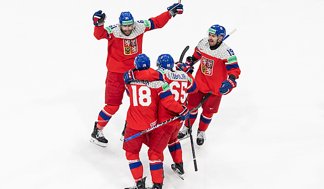 Česko - Švédsko 4:3. Divoký duel a velká výhra, hokejisté zapomněli na trapas