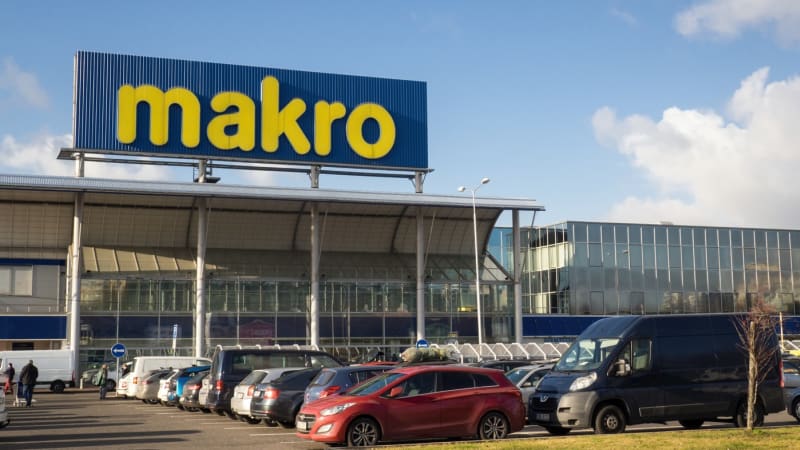 Pečivo plné kovů. Řetězec stahuje nebezpečné briošky, vyzývá k jejich vrácení