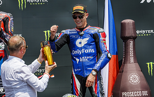 Skvělý Salač rozjásal Brno třetím místem, závod MotoGP ovládl Márquez
