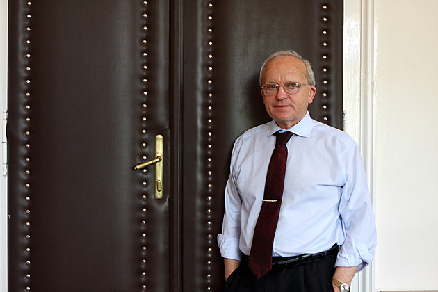 Zemřel advokát Jiří Nykodým. Bývalému ústavnímu soudci bylo 81 let