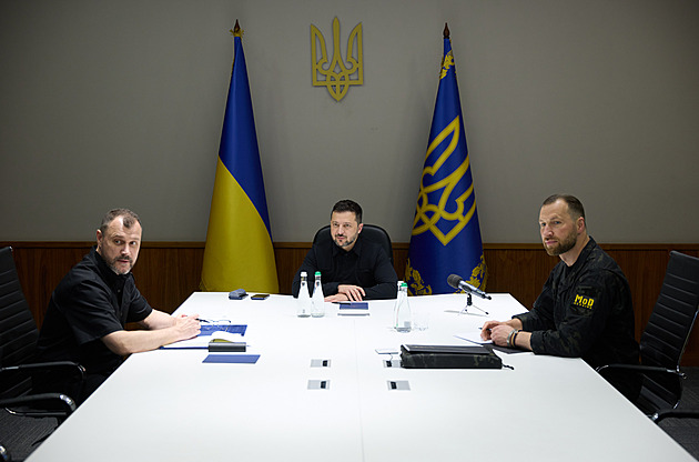 Ukrajina od ledna získala 745 kilometrů území zpět, hlásí Zelenskyj