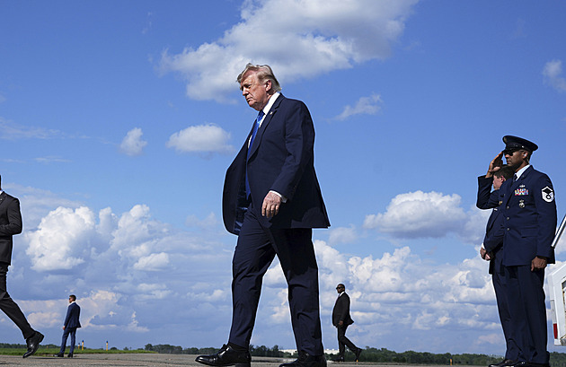 Gambler z Bílého domu: Den D je Trumpův vabank, na který mohou doplatit všichni