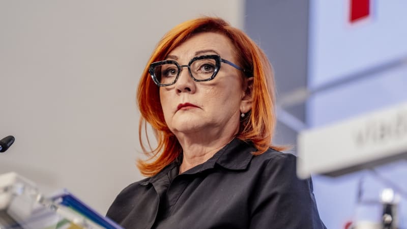 Schodek 389 miliard. Schillerová představila návrh státního rozpočtu