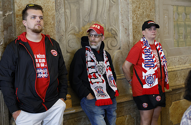 Politici Brna zrušili řízení na prodej stadionu Zbrojovce, vše začne znovu