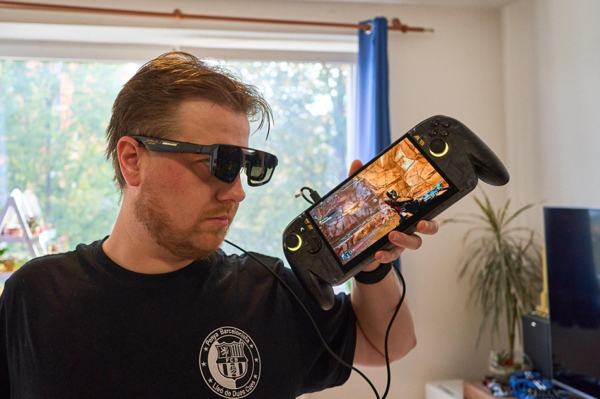 Otestovali jsme Asus ROG Ally X20 s brýlemi XREAL R1 Edition 20: důstojná oslava jednoho výročí