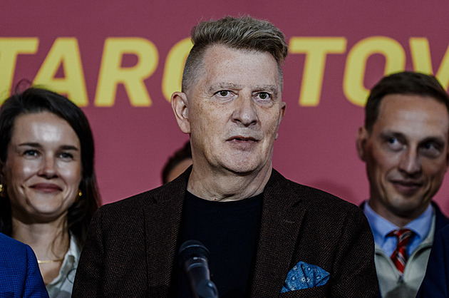STAN může ovládnout Senát, do druhého kola postoupilo 12 kandidátů