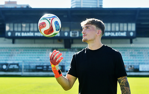 Fotbal se na mě dívá skrz prsty. Vitásek o cejchu Love Island a Horváthově šanci